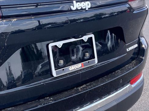 Used 2024 Jeep Grand Cherokee Laredo RWD image 31