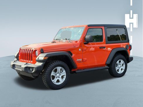 Used 2019 Jeep Wrangler Sport AWD/4WD image 3