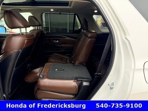Certified 2025 Honda Pilot Elite image 32