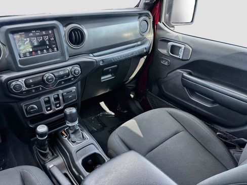 Used 2021 Jeep Wrangler Sport AWD/4WD image 21