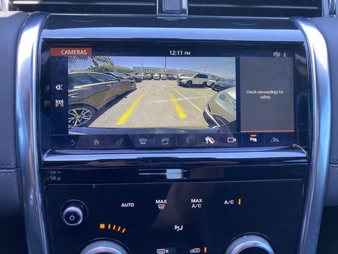 Used 2020 Land Rover Discovery Sport AWD/4WD image 17