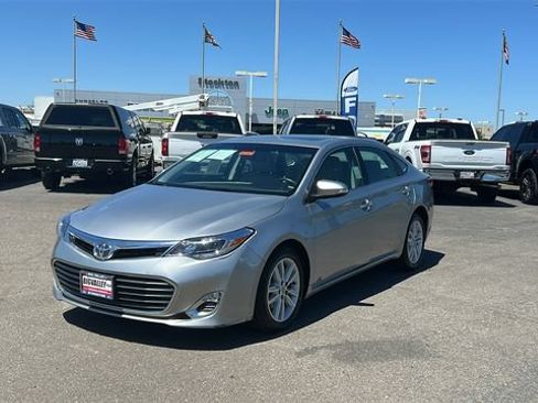 Used 2015 Toyota Avalon XLE Premium FWD image 8