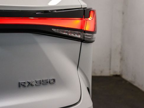 Used 2025 Lexus RX 350 FWD w/ Accessory Package image 11