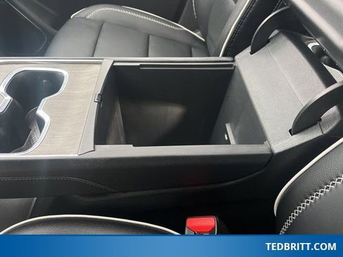 Used 2025 GMC Acadia Denali w/ Super Cruise Package image 35