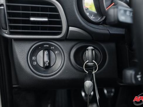 Used 2006 Porsche 911 Carrera 4 image 61