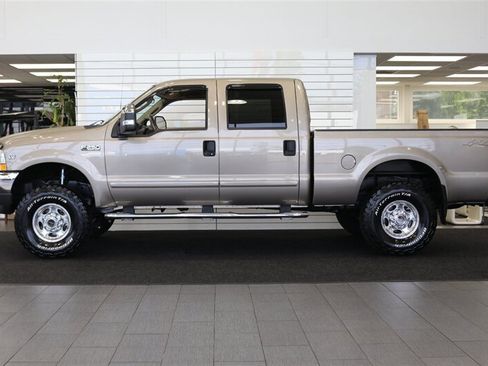 Used 2003 Ford F250 Lariat AWD/4WD image 4