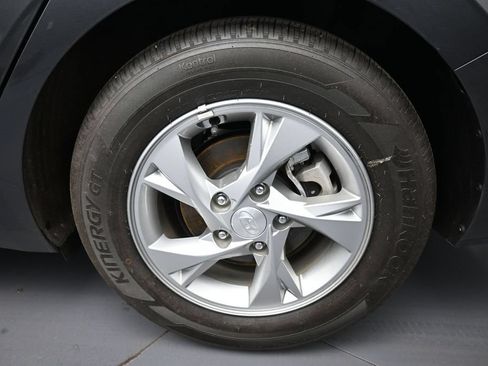 Certified 2021 Hyundai Elantra SE FWD image 15