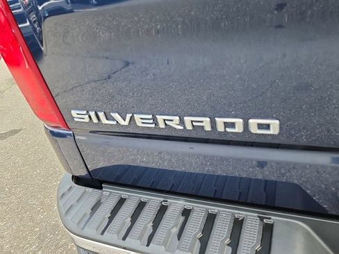 Used 2021 Chevrolet Silverado 1500 LTZ w/ LTZ Premium Package AWD/4WD image 32