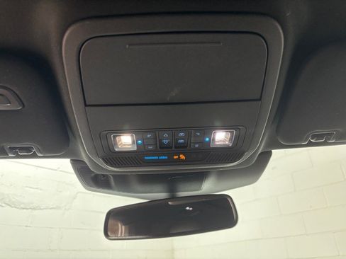 Used 2021 Ford Explorer King Ranch w/ Premium Technology Package image 12