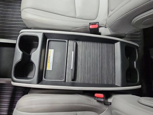 Used 2019 Honda Odyssey Elite image 24