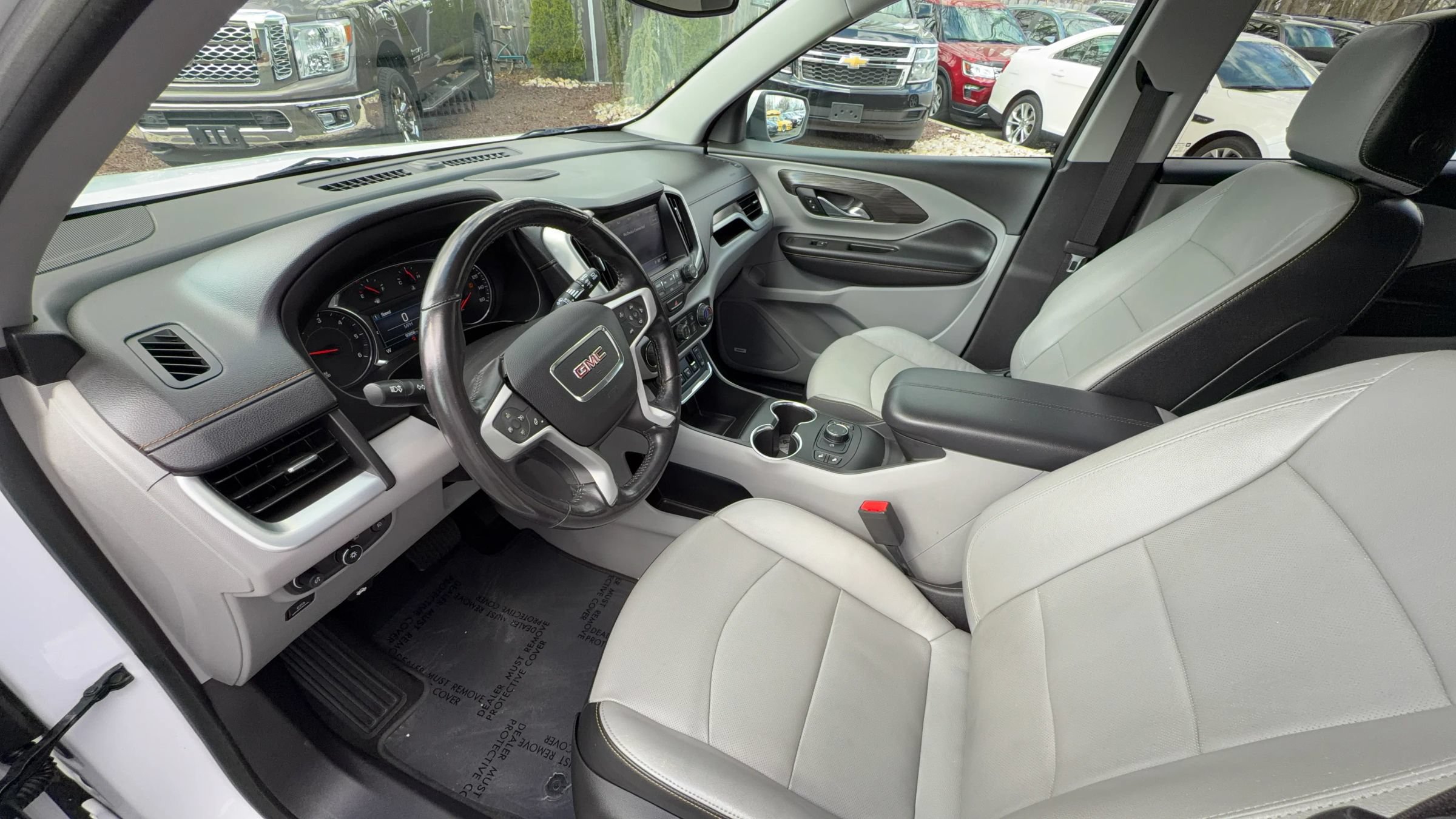 Used 2018 GMC Terrain SLT w/ Infotainment Package II AWD/4WD image 17