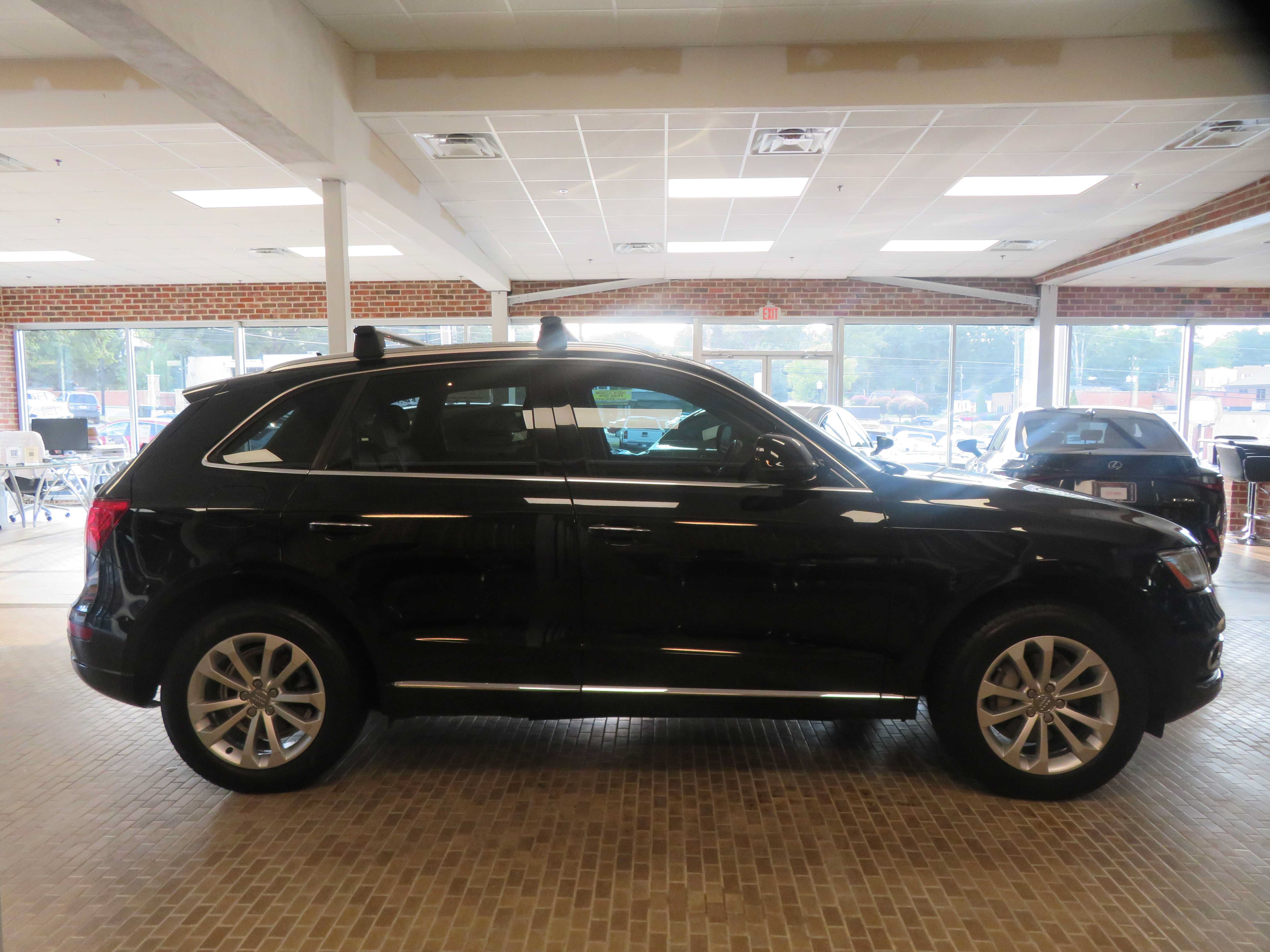 Used 2015 Audi Q5 2.0T Premium Plus w/ Technology Package AWD/4WD image 59