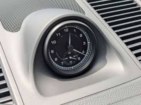 Certified 2025 Porsche Macan image 22