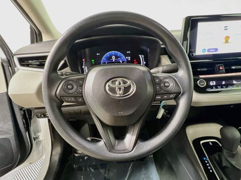 Used 2026 Toyota Corolla LE FWD image 18