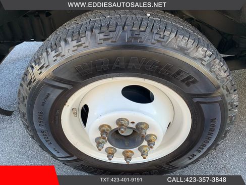 Used 2017 Ford E-350 and Econoline 350 Super Duty image 56