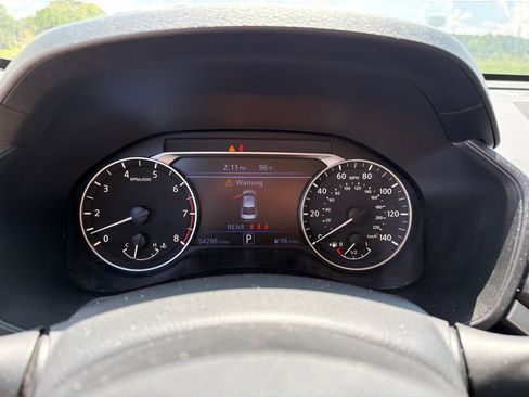 Used 2025 Nissan Altima 2.5 SV FWD image 26