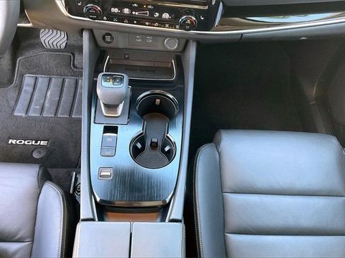 Certified 2025 Nissan Rogue SL w/ SL Premium Package image 13