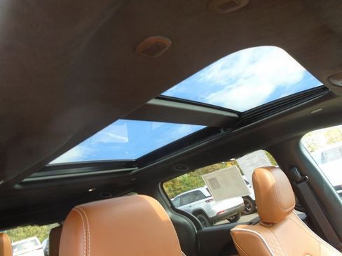 Certified 2024 Chrysler Pacifica Pinnacle image 20