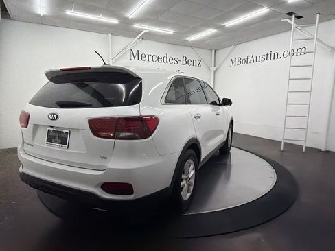 Used 2020 Kia Sorento FWD V6 image 7