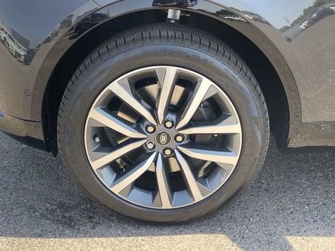 New 2025 Land Rover Discovery Dynamic SE AWD/4WD image 22