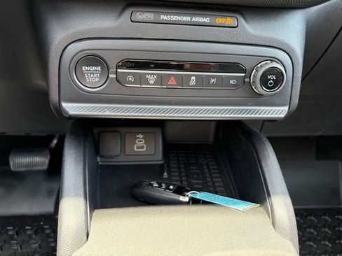Certified 2025 Ford Bronco Sport Outer Banks w/ Outer Banks Tech Package+ AWD/4WD image 26