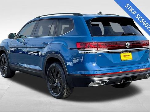 New 2025 Volkswagen Atlas SE image 3