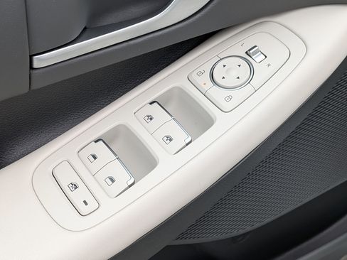 Used 2025 Hyundai Sonata SEL image 13