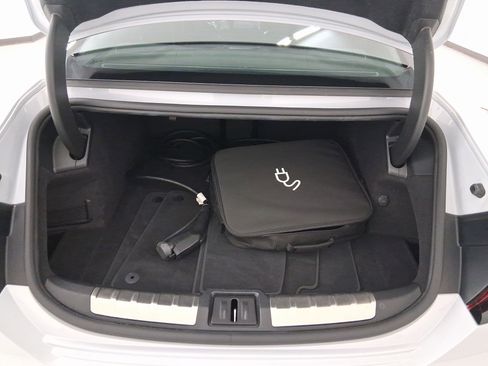 Used 2022 Audi RS e-tron GT w/ Carbon Performance Package image 24