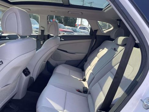 Used 2018 Hyundai Tucson Value FWD image 11