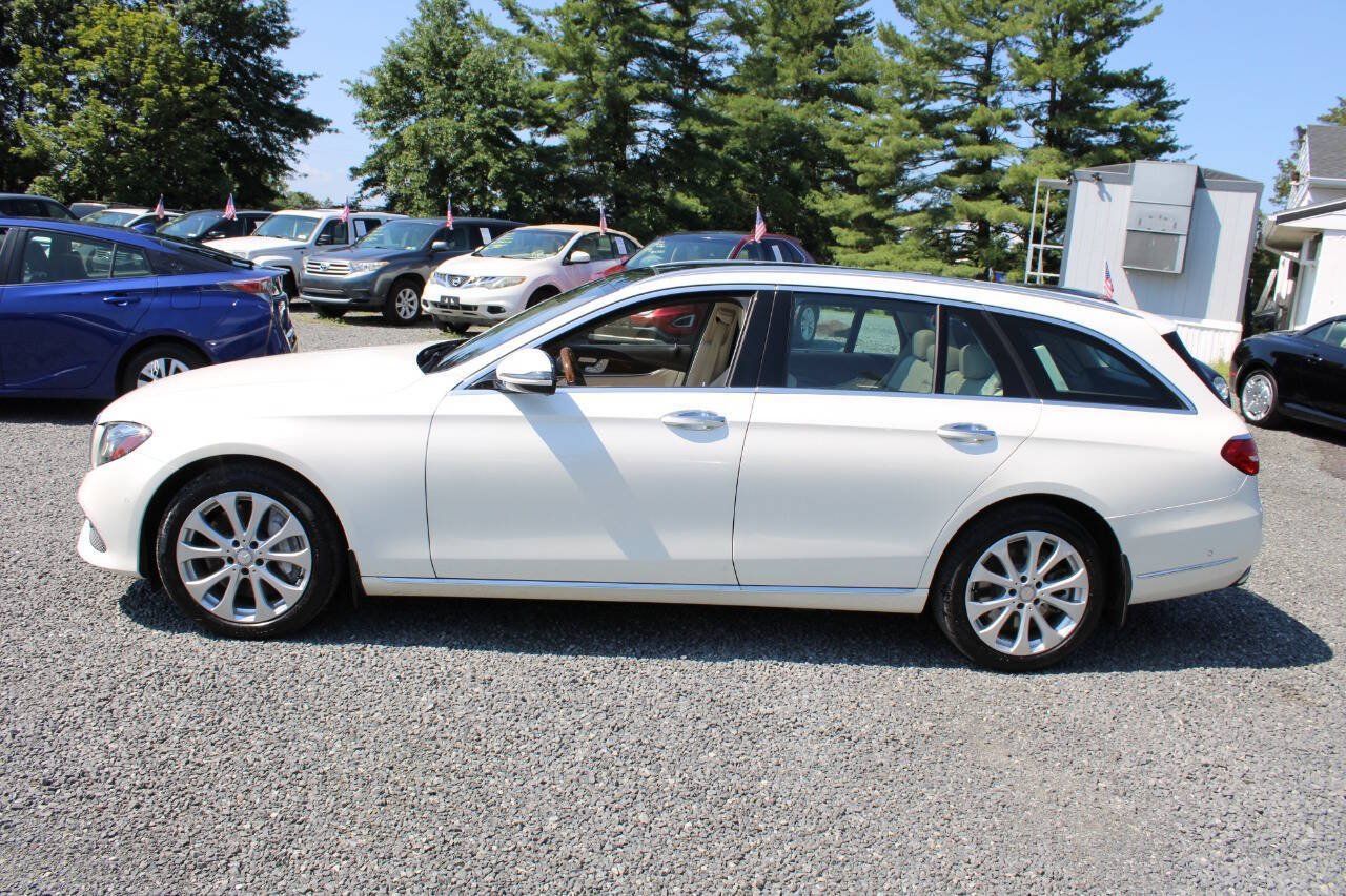 Used 2017 Mercedes-Benz E 400 4MATIC Wagon image 10