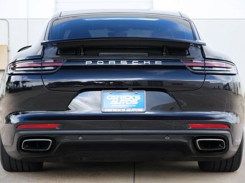Used 2018 Porsche Panamera 4 AWD/4WD image 17