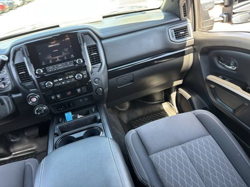 Used 2024 Nissan Titan SV w/ SV Convenience Package AWD/4WD image 37