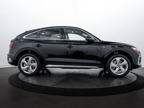 Certified 2025 Audi Q5 2.0T Premium image 3