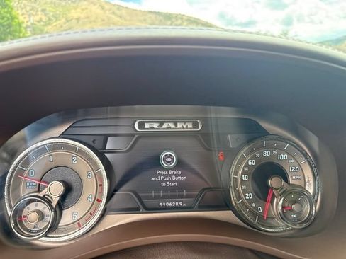 Used 2019 RAM 2500 Limited AWD/4WD image 26