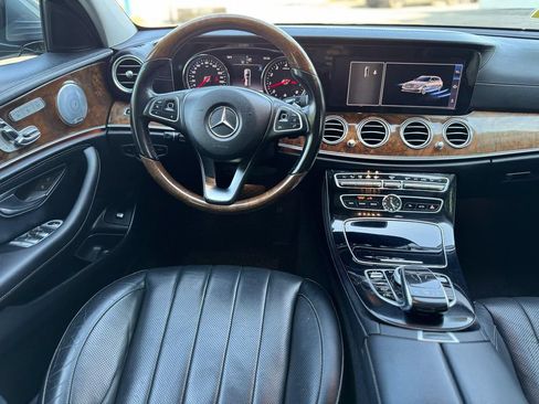 Used 2018 Mercedes-Benz E 400 4MATIC Wagon image 24