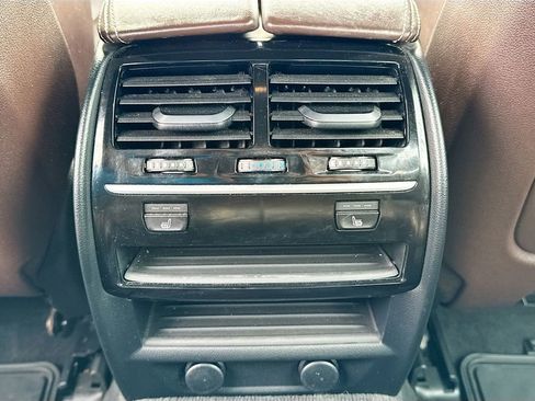 Used 2018 BMW M550i xDrive image 29