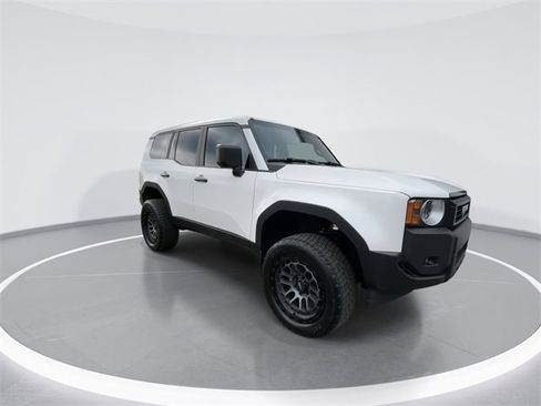 Used 2024 Toyota Land Cruiser image 2