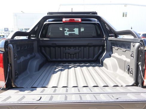 Used 2026 Chevrolet Colorado Z71 w/ Midnight Edition AWD/4WD image 13