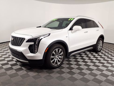 Used 2019 Cadillac XT4 Premium Luxury image 1