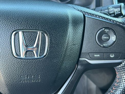 Used 2022 Honda Pilot TrailSport image 20