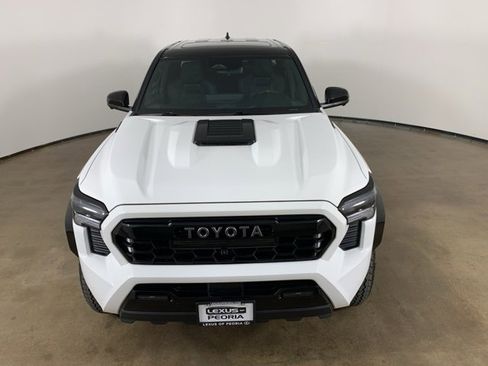 Used 2025 Toyota Tacoma TRD Pro image 3