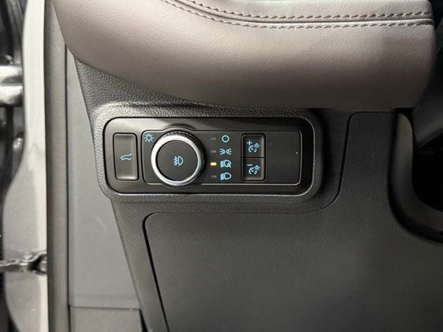 Used 2026 Ford Explorer Platinum RWD image 15