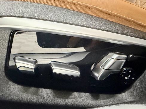 Used 2016 BMW 750i xDrive image 41