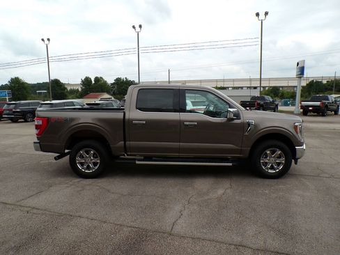 Used 2022 Ford F150 Lariat w/ Equipment Group 502A High image 9