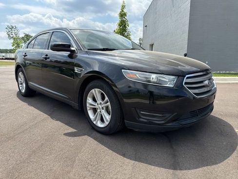 Used 2018 Ford Taurus SEL w/ Equipment Group 201A FWD image 7