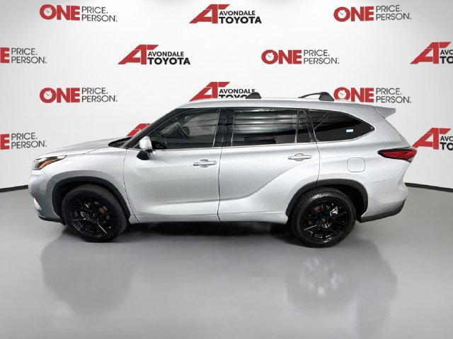 Certified 2022 Toyota Highlander XLE FWD image 5