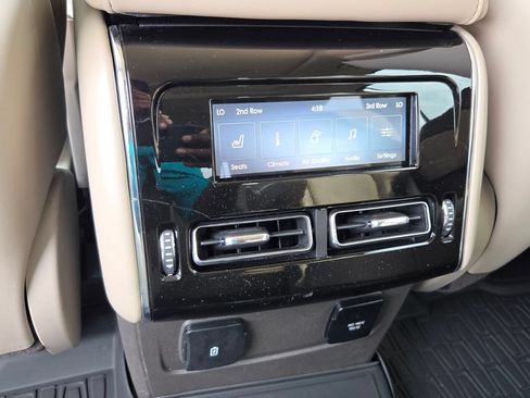 Used 2021 Lincoln Aviator Reserve w/ Equipment Group 201A RWD image 12