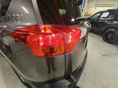 Used 2013 Toyota RAV4 XLE image 30
