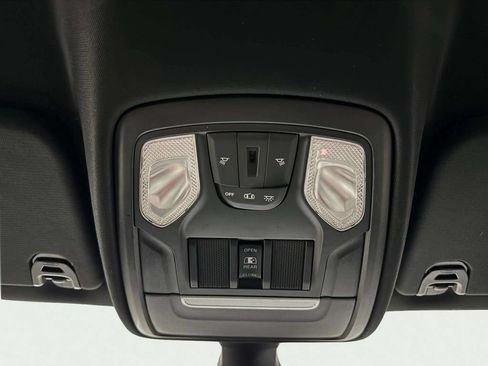 Used 2020 RAM 1500 Big Horn AWD/4WD image 21