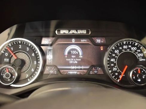 Used 2025 RAM 1500 Laramie image 28